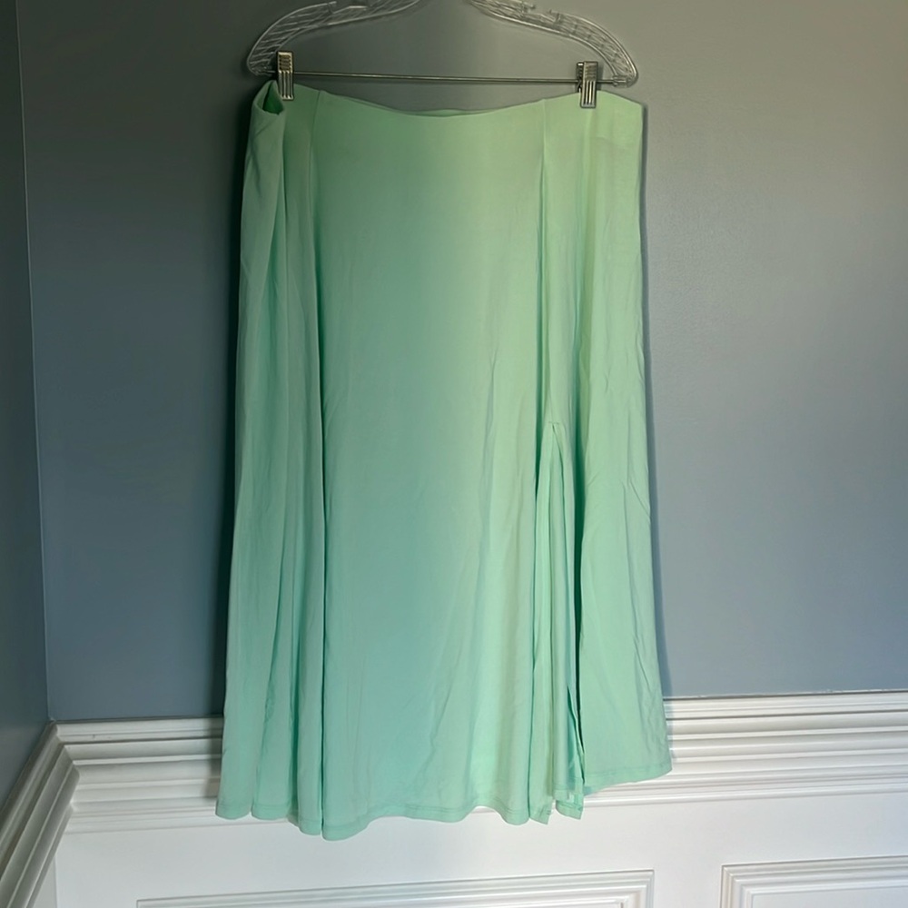 New without tags Aritzia Wilfred Green Skirt Sz 2XL